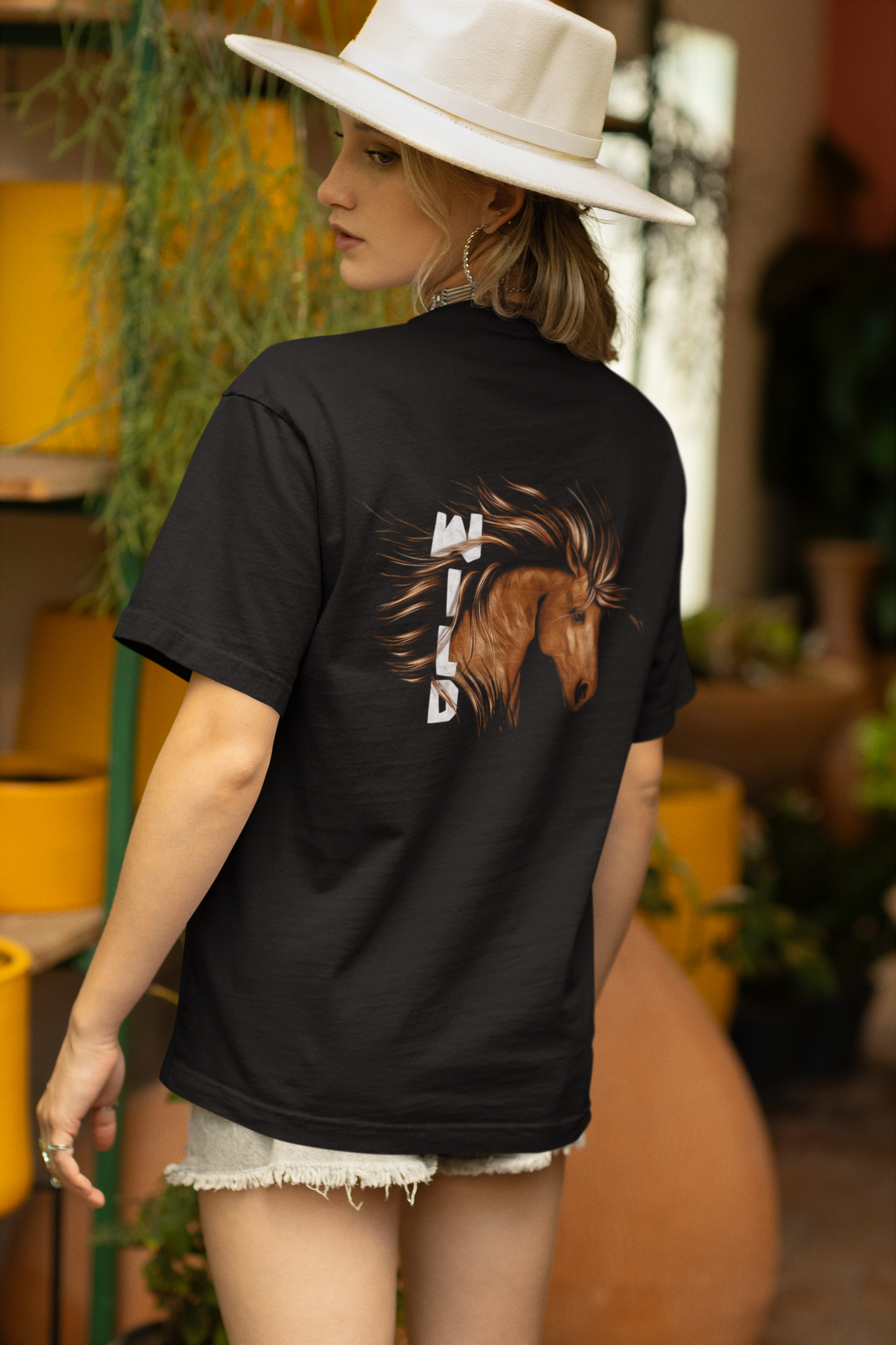 WILD - Premium T-Shirt aus Bio-Baumwolle (Backprint)